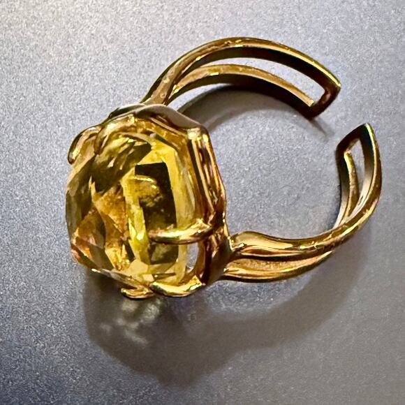 Stella & Dot Canary Arabesque Adjustable Ring Stella & Dot - Picture 7 of 8